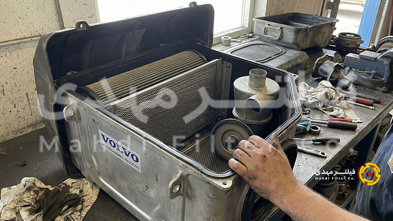 ساختار داخلی فیلتر هوا بیرونی ولوو 560 با چین خوردگی منظم